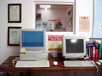 スレイニーランゲージセンターのコンピュータ